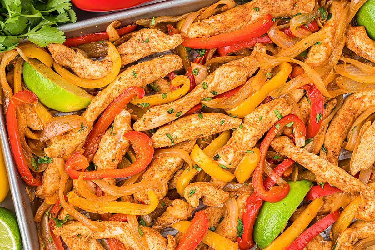 Easy Sheet Pan Chicken Fajitas-Healthy,Quick Dinner